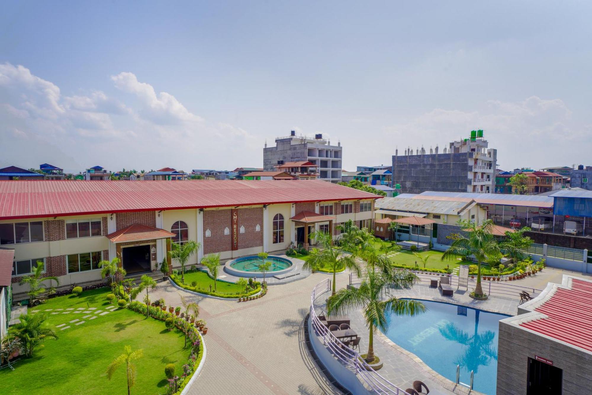 Chitwan Mid Town Resort Bharatpur  Exterior foto